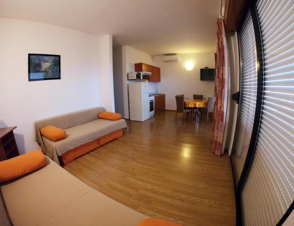 Apartments Adriatic 3 Selce Exterior foto